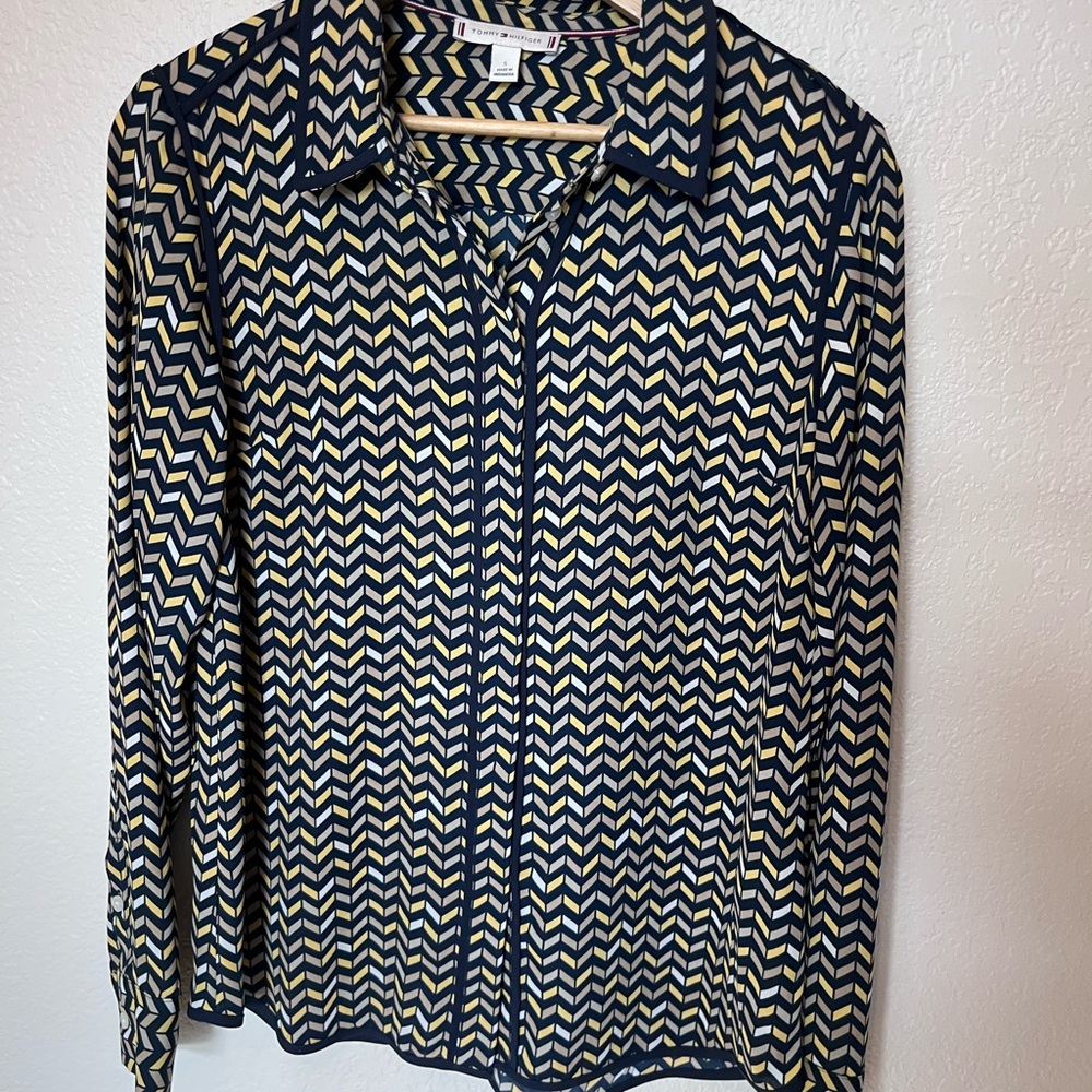 Chevron Patterned Women's Shirt